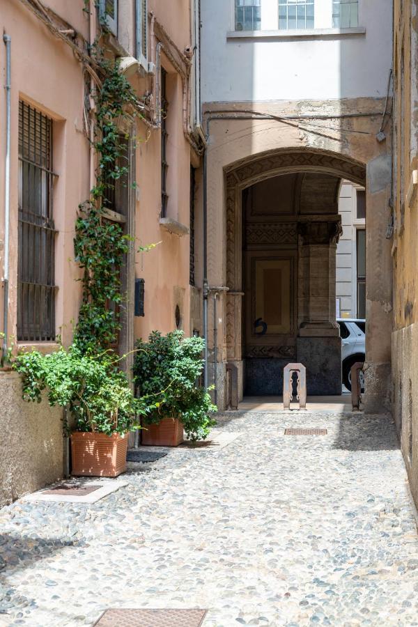 Centro Storico • Wi-Fi, Netflix E Terrazzo Apartment Pavia Bagian luar foto